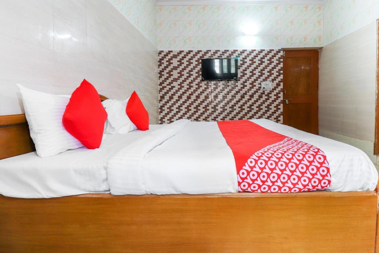 Oyo 69794 Sakshi Dham 3*