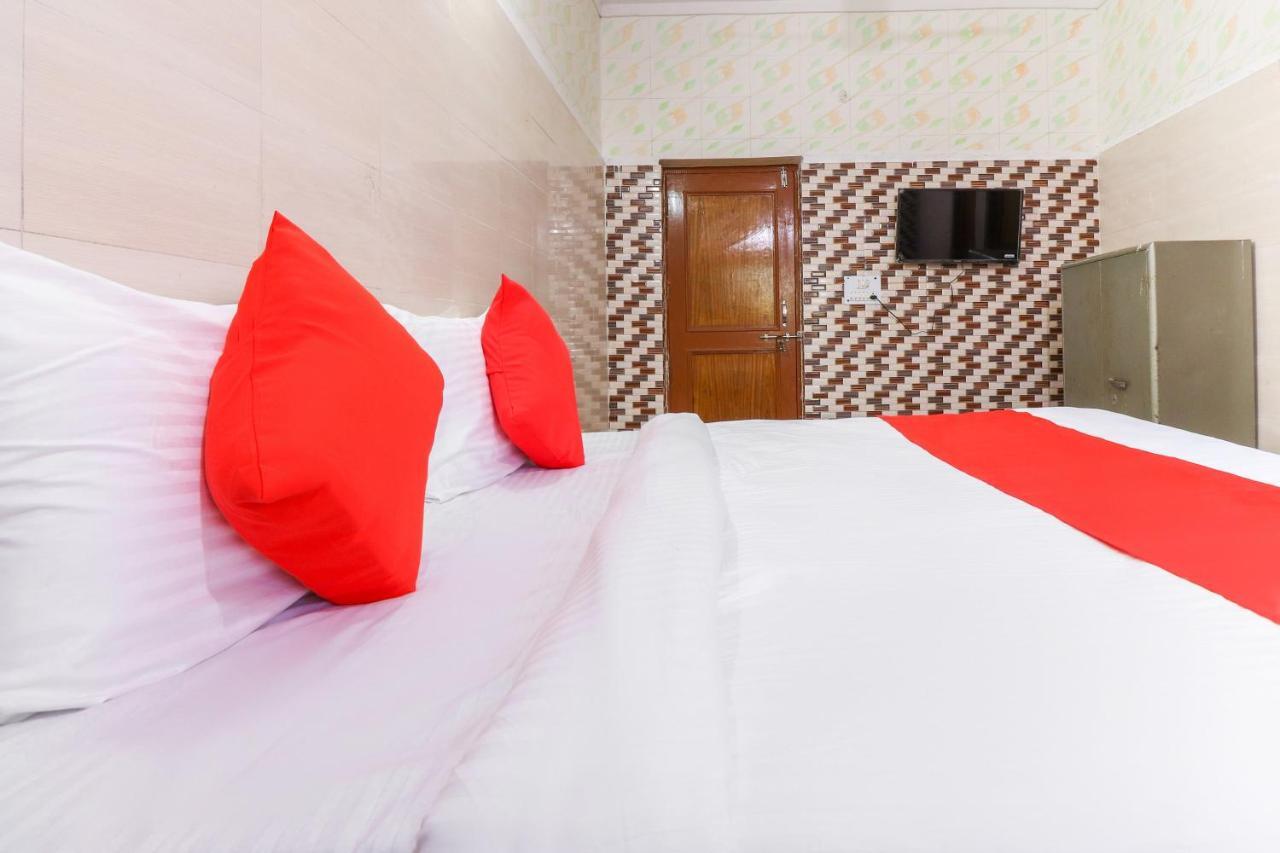 Oyo 69794 Sakshi Dham Hotel